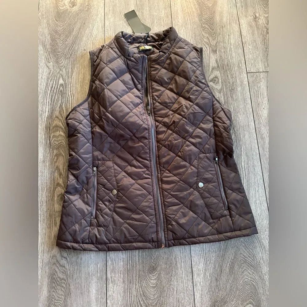 Vest  woman’s very light weight NWT